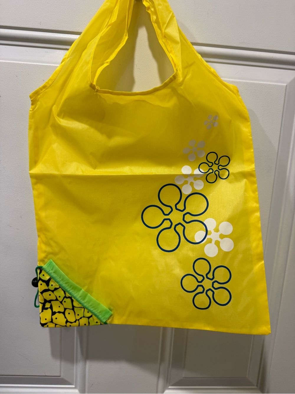 New Pineapple Yellow Reusable Fold Up Shopper Tote Bag